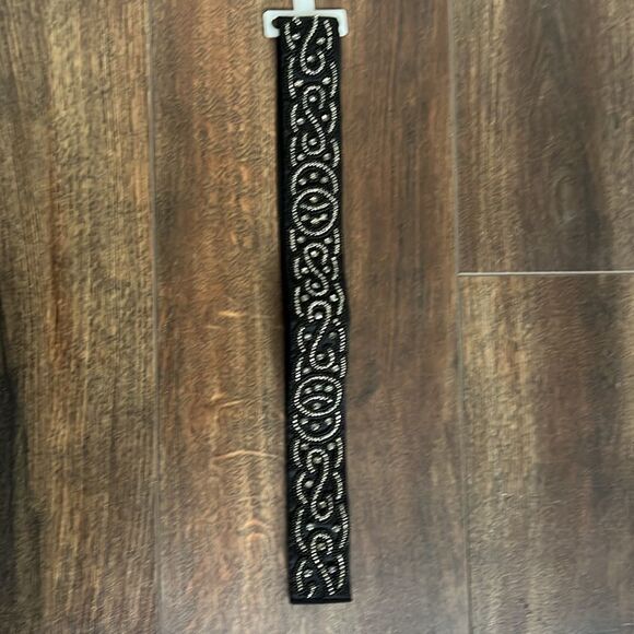 Loft Black Rhinestone Stretchy Belt Back Snap Closure Boho Minimalist - Picture 3 of 15